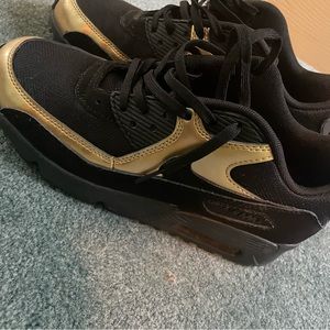 Barley ever worn maybe twice